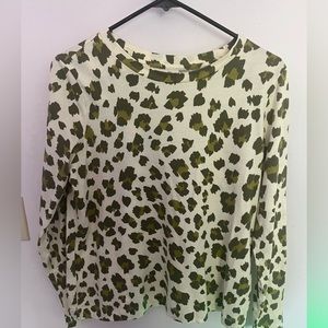 Loft• Cheetah Print Long Sleeve •Everyday Crew Tee 🐆💚